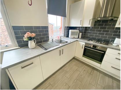 2 Bed Flat, Gladstone Street, L25