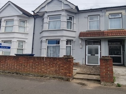 3 Bed Terraced House, Northcote Avenue, UB1
