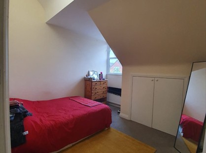 Room in a Shared Flat, Mitcham Road, SW17