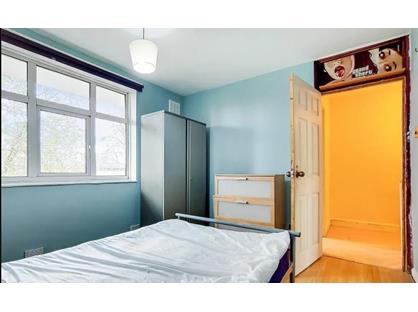 Room in a Shared House, Hyperion House, SW2