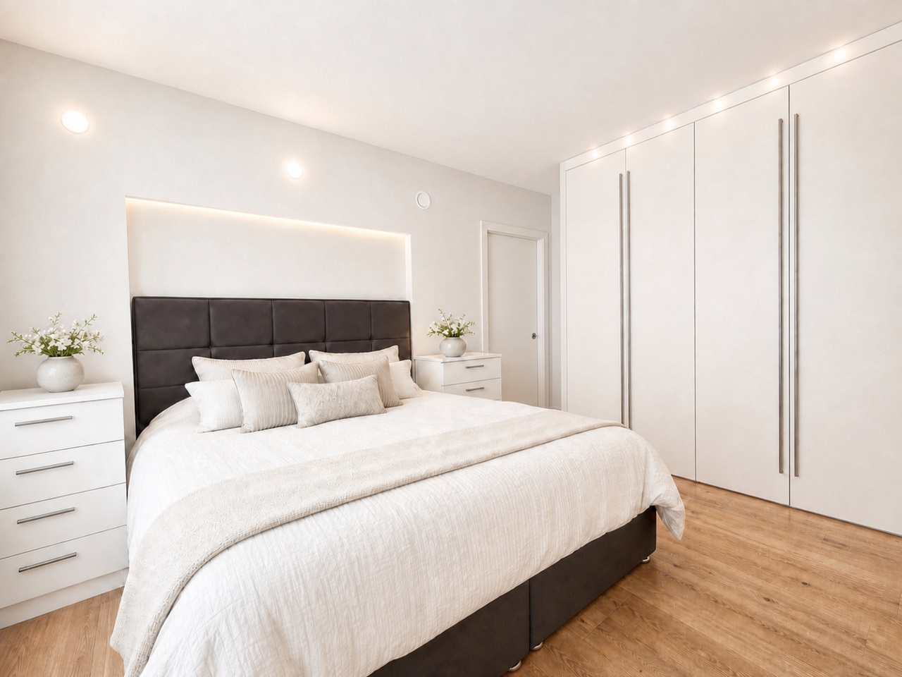 Additional image 5 of 1 Bed Flat, Cliffords Inn, EC4A, N1 7GU