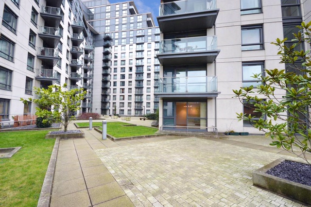 2 Bed Flat, Holliday Street, B1 photo 4
