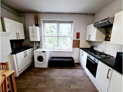 4 Bed Flat, Watling Avenue, HA8