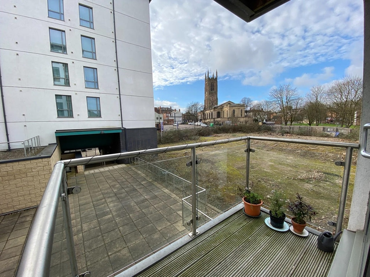 1 Bed Flat, Cathedral View, DE1 photo 4