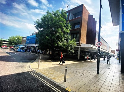 1 Bed Flat, The Broadway, RH10
