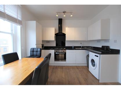 3 Bed Flat, Coldharbour Lane, SW9