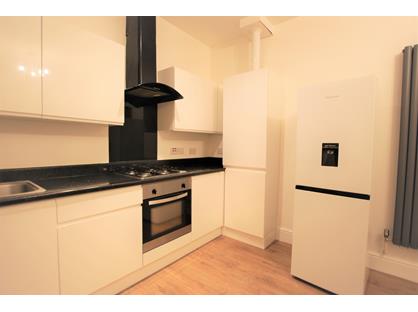 1 Bed Flat, Coldharbour Lane, SW9