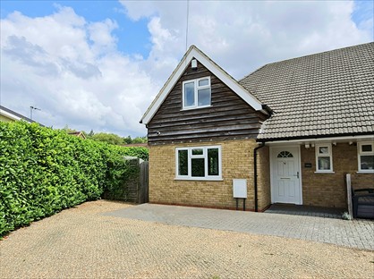 2 Bed Semi-Detached House, Aldershot Road, GU3