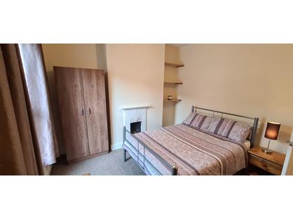 2 Bed Terraced House, Raglan Avenue, HU5