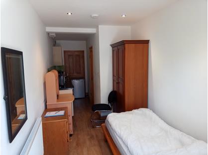 Studio Flat, Warren Road, CB4