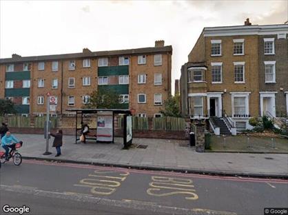 2 Bed Flat, Erica Court, SW4