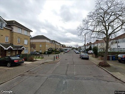 4 Bed Semi-Detached House, De Havilland Road, HA8