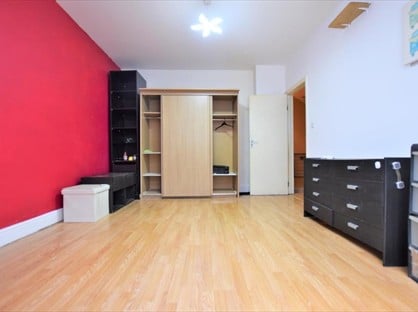 4 Bed Detached House, Merten Road, RM6