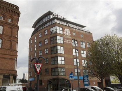 2 Bed Flat, Waterloo Street, LS10