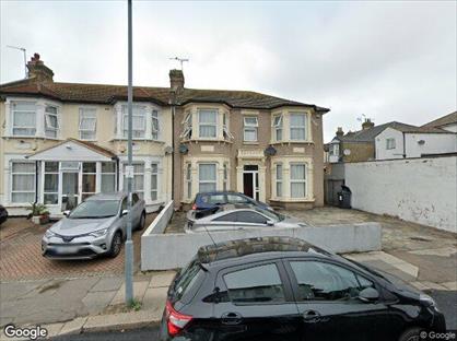 1 Bed Flat, Mayfair Avenue, IG1