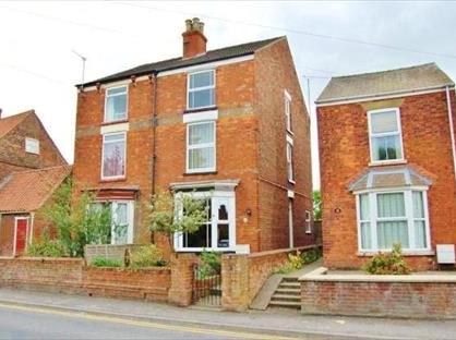 4 Bed Semi-Detached House, Tower Road, PE21