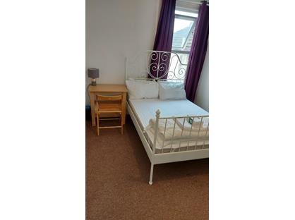 Room in a Shared House, Balmoral Road, ME7