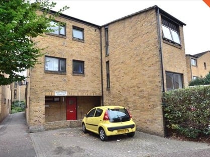 1 Bed Maisonette, Cross Road, UB8
