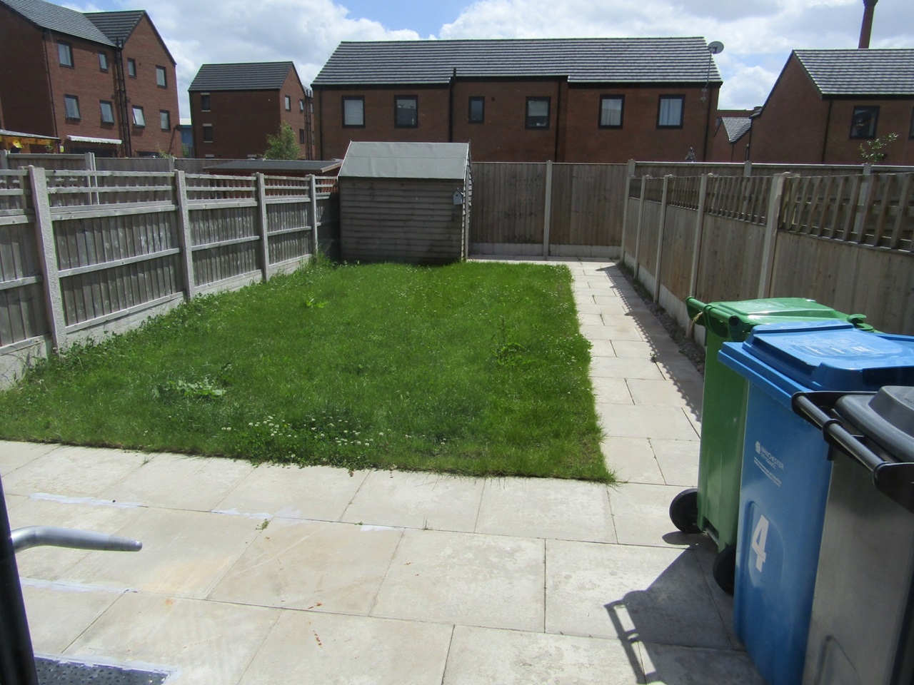 Manchester 2 Bed Terraced House, James Leach V C Road, M40 To Rent