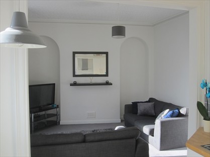 1 Bed Flat, Esslemont Avenue, AB25