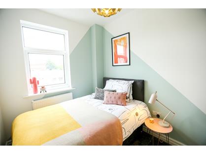 Room in a Shared House, Mellor Street, M35