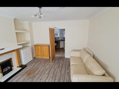 3 Bed Semi-Detached House, Chestnut Road, SO16