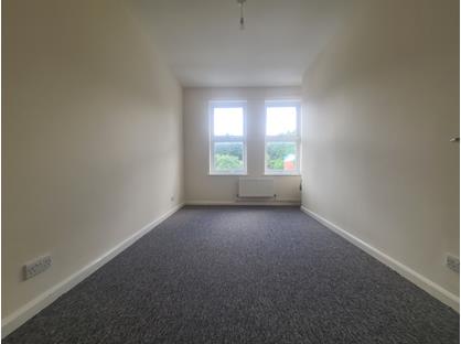 1 Bed Flat, Kingston Road, SW20