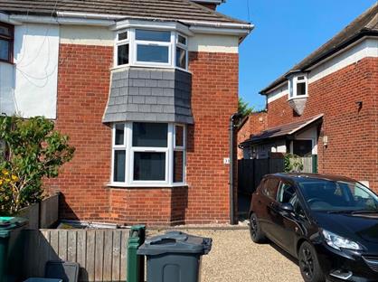 5 bed semi-detached house for rent in 5 Bed Semi-Detached House, Newry Park, CH2