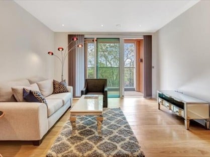 1 Bed Flat, Chiswick High Road, W4