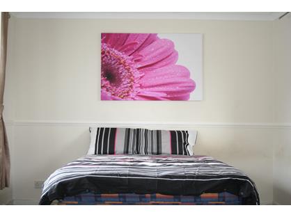 4 Bed End Terrace, Clive Green, RG12