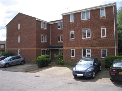 1 Bed Flat, Burnham Gate, SL1