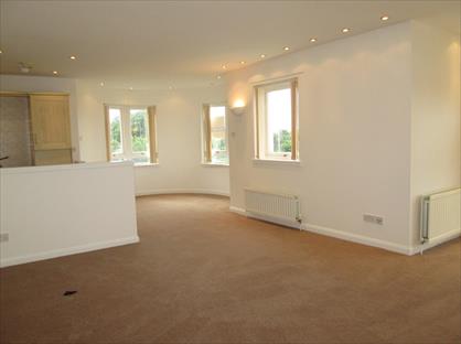 2 Bed Flat, Toward, PA18