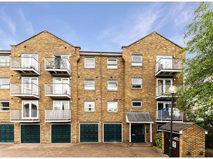 Room in a Shared Flat, Lyndhurst Lodge, E14