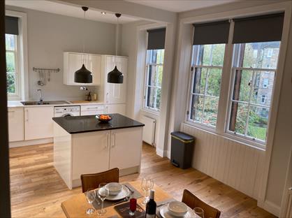 2 Bed Flat, Marlborough Avenue, G11