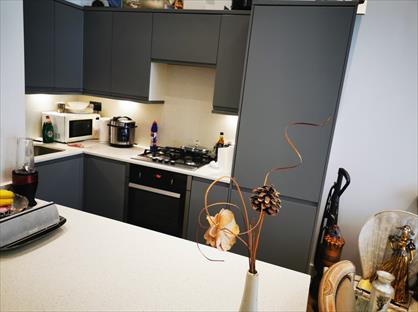 1 Bed Flat, Sydenham Road, CR0