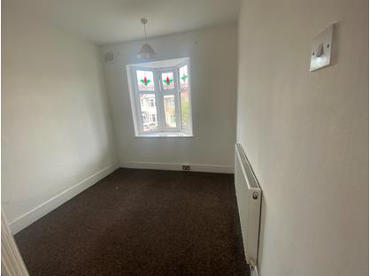 Room in a Shared House, Highcliffe Gardens, IG4