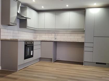 2 Bed Flat, Pear Tree Avenue, BS41