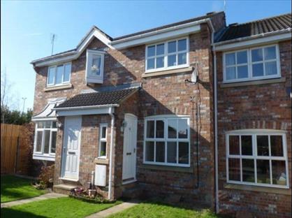 2 Bed Terraced House, Moorlands View, LS22