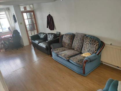 2 bed terraced house for rent in 2 Bed Terraced House, King John Street, SN1
