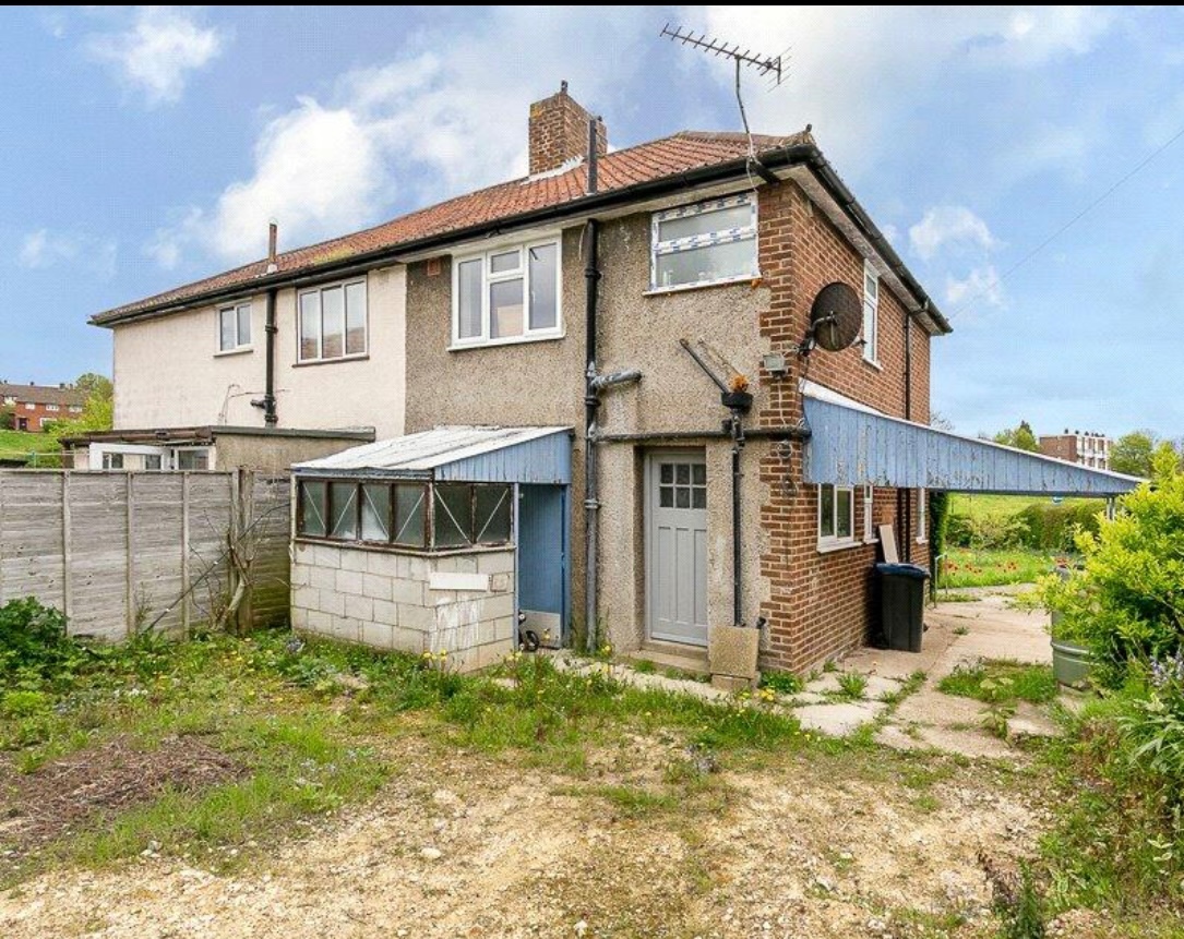 New Addington, Croydon 2 Bed SemiDetached House, Walsingham Road