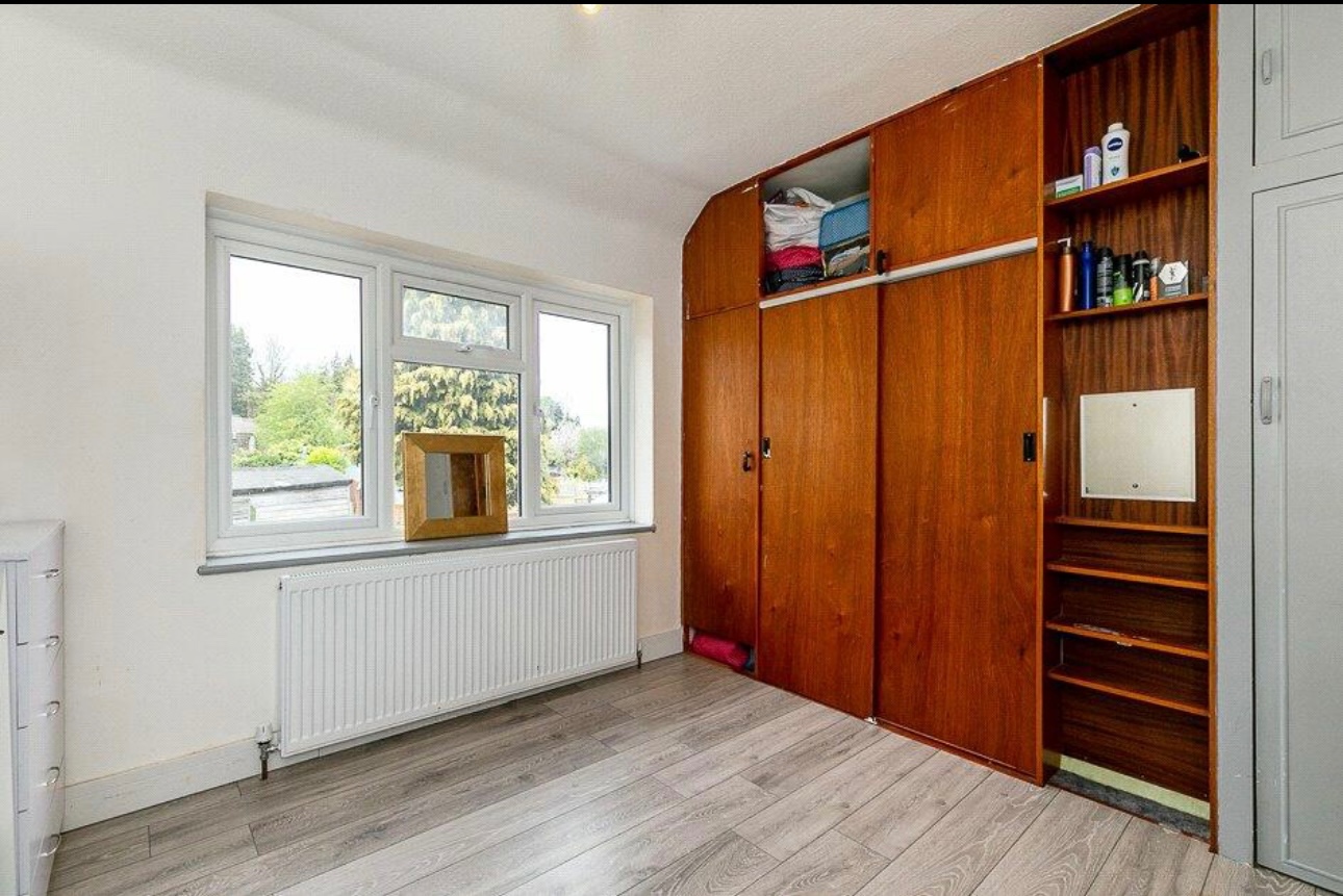 New Addington, Croydon 2 Bed SemiDetached House, Walsingham Road