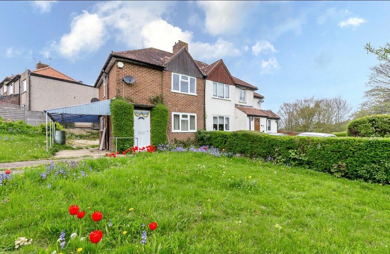 New Addington, Croydon 2 Bed SemiDetached House, Walsingham Road