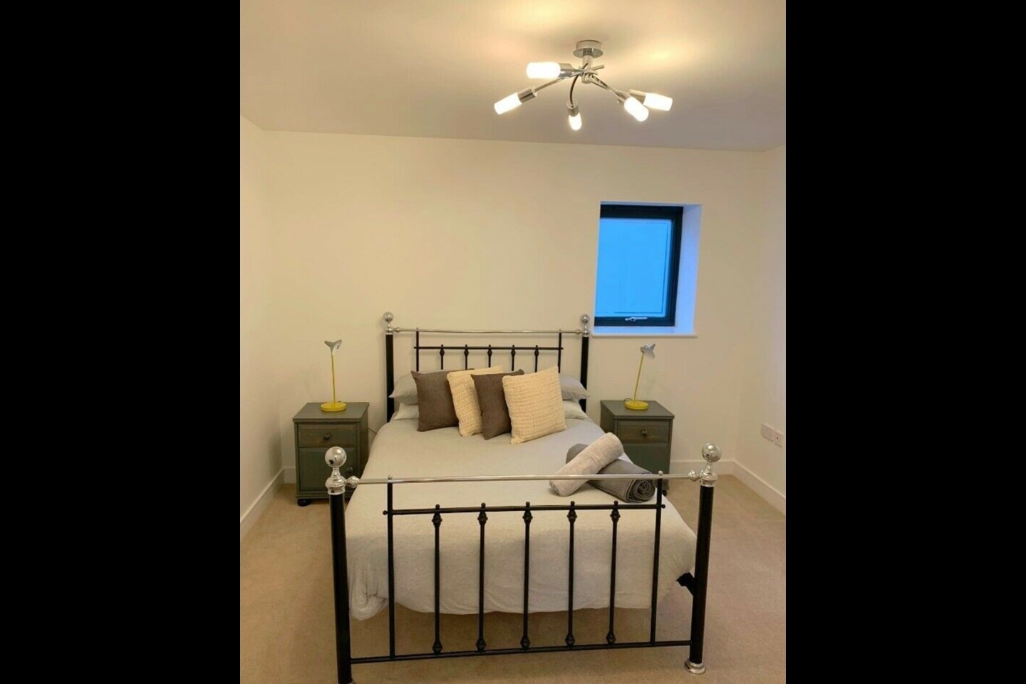 2 Bed Terraced House, Riverside Place, BS5 photo 3