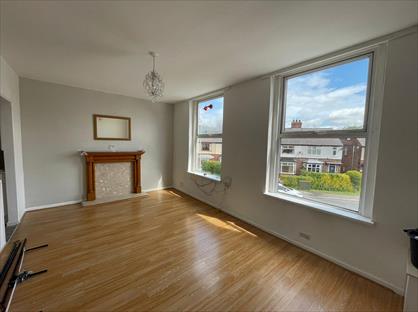 2 Bed Flat, Exeter Street, HU16