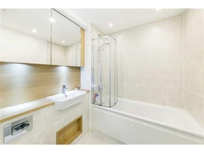 4 Bed Flat, Marner Point, E3