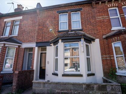 5 Bed Terraced House, Woodside Road, SO17