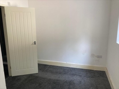 Studio Flat, Lea Road, WV3