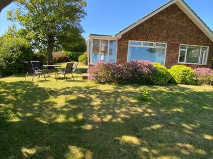 2 Bed Bungalow, Warren Close, BN2