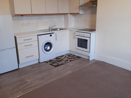Studio Flat, London Road, GL1