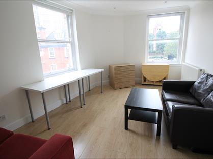 2 Bed Flat, St. Pauls Road, N1